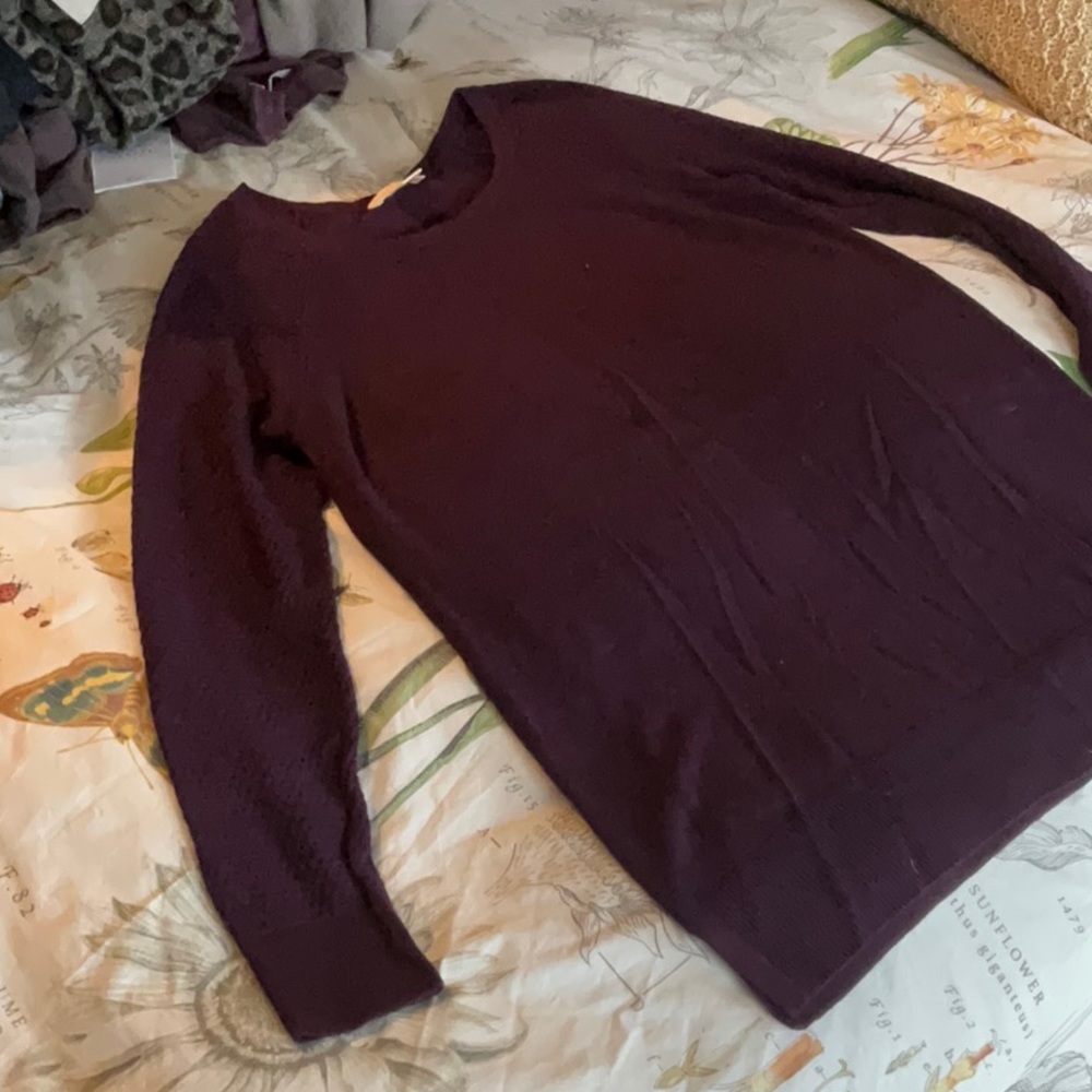 NWOT Loft tunic style sweater with split hem and basket weave patterned sleeves